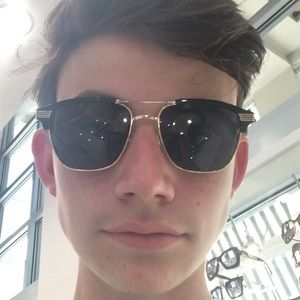 Meet your Posher, Cole